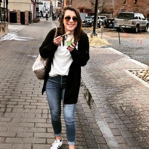 Meet your Posher, Sydney